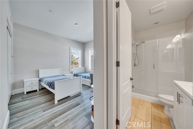 Detail Gallery Image 20 of 62 For 61 Windwalker Way, Tustin,  CA 92782 - 6 Beds | 5/1 Baths