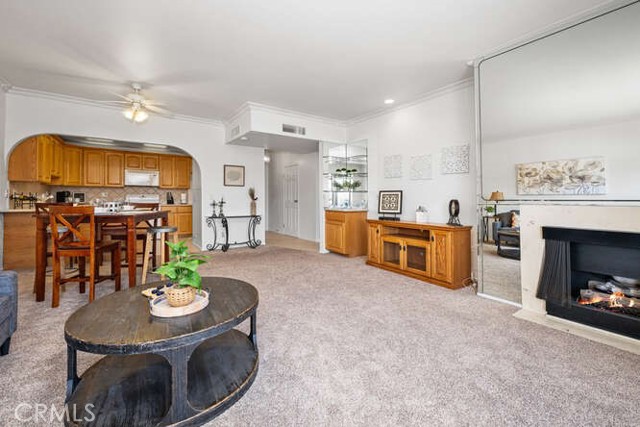 12300 Montecito Road, Seal Beach CA: https://media.crmls.org/medias/3e1b4dfe-b086-4736-bf33-cb1b059b97b5.jpg