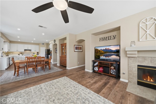 Detail Gallery Image 14 of 54 For 23825 Hayes, Murrieta,  CA 92562 - 5 Beds | 3 Baths