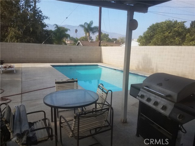 1742 Bern Dr, Corona, CA 92882