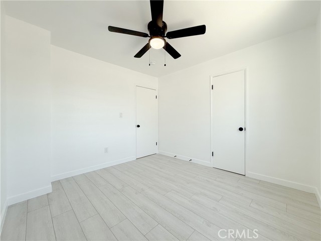 518 N Wilmington Avenue, Compton CA: https://media.crmls.org/medias/3e1fa869-b1af-4b1b-83e7-16bd2365c41a.jpg