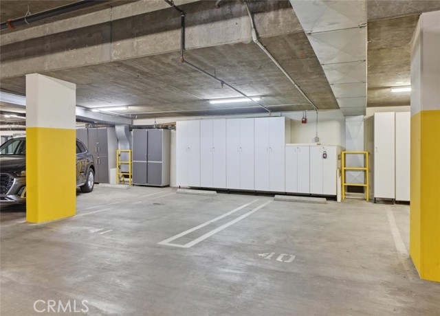 Detail Gallery Image 30 of 30 For 143 N Arnaz Dr #105,  Beverly Hills,  CA 90211 - 3 Beds | 2/1 Baths