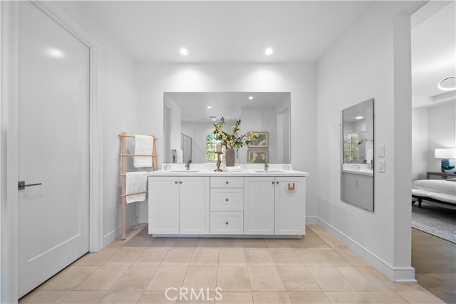 Detail Gallery Image 31 of 50 For 121 Toretta, Irvine,  CA 92602 - 4 Beds | 3 Baths