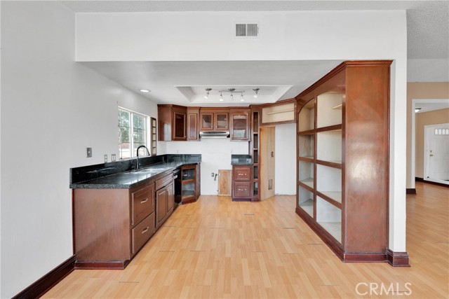 Detail Gallery Image 10 of 30 For 11644 Chimayo Rd, Apple Valley,  CA 92308 - 3 Beds | 2 Baths