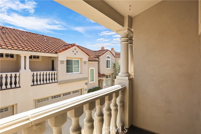 Detail Gallery Image 39 of 51 For 2421 E 16th #1,  Newport Beach,  CA 92663 - 4 Beds | 2/1 Baths