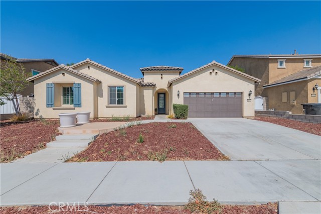 Detail Gallery Image 1 of 27 For 11097 Dane Dr, Jurupa Valley,  CA 91752 - 4 Beds | 3 Baths