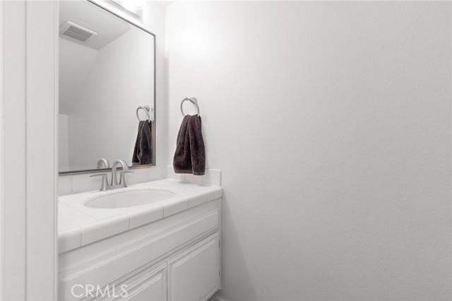 Detail Gallery Image 35 of 46 For 5100 Riverton Ave #14,  North Hollywood,  CA 91601 - 3 Beds | 2/1 Baths