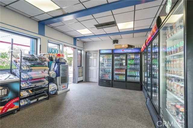 Image 9 of 26 For 5720 San Fernando Road