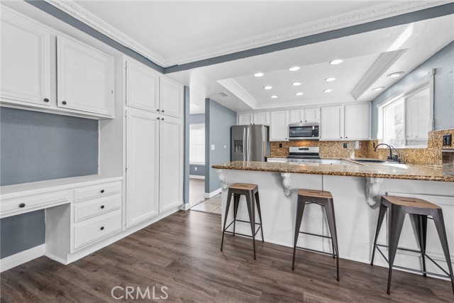 Detail Gallery Image 15 of 43 For 20599 Bloomfield, Riverside,  CA 92508 - 4 Beds | 3 Baths