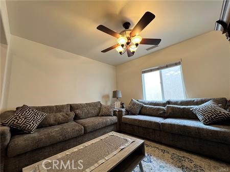 Detail Gallery Image 25 of 36 For 550 W Mesa Ave, Rialto,  CA 92376 - 5 Beds | 3 Baths