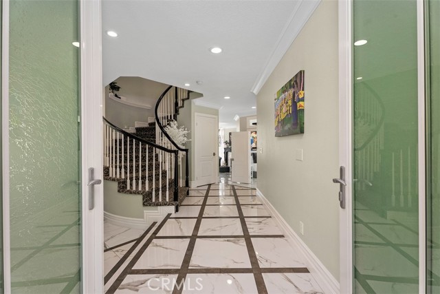 28532 Chimney Rock Circle, Trabuco Canyon CA: https://media.crmls.org/medias/3e22473c-8f38-44a8-85c1-c08022879b1c.jpg