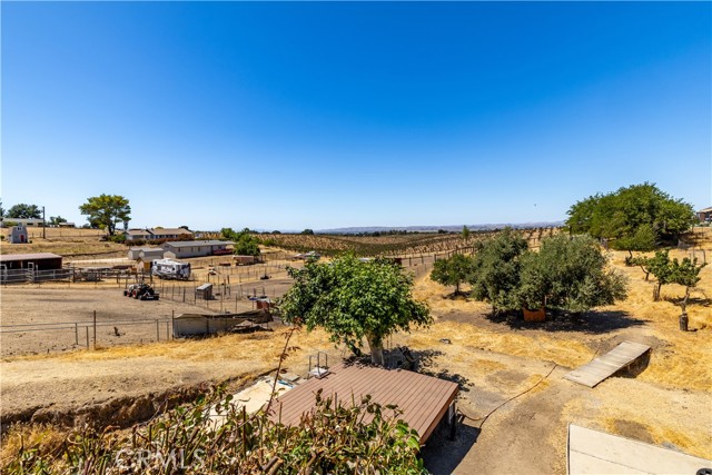 7240 Iverson Place, Paso Robles CA: https://media.crmls.org/medias/3e238a07-2454-41dc-970b-459f1c593206.jpg