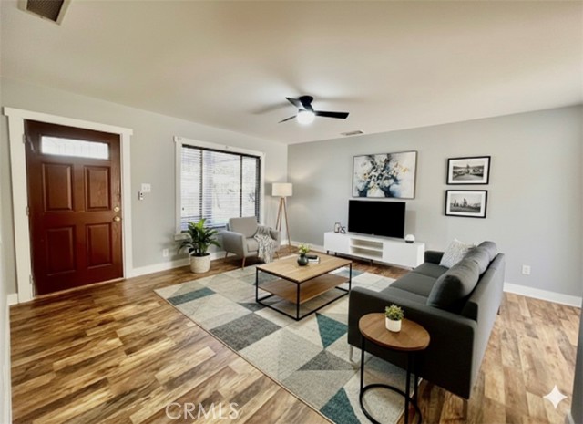 Detail Gallery Image 5 of 32 For 8654 Greenpoint Ave, Riverside,  CA 92503 - 3 Beds | 1 Baths