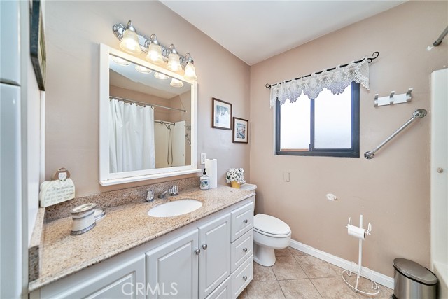 Detail Gallery Image 28 of 66 For 4837 W 117th St, Hawthorne,  CA 90250 - 3 Beds | 2 Baths