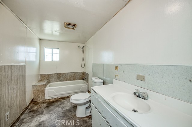Detail Gallery Image 39 of 48 For 1927 Young St, Selma,  CA 93662 - 6 Beds | 5/1 Baths