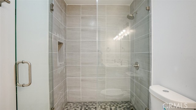 Detail Gallery Image 28 of 37 For 5903 Bonsallo Avenue, Los Angeles,  CA 90044 - 10 Beds | 6 Baths
