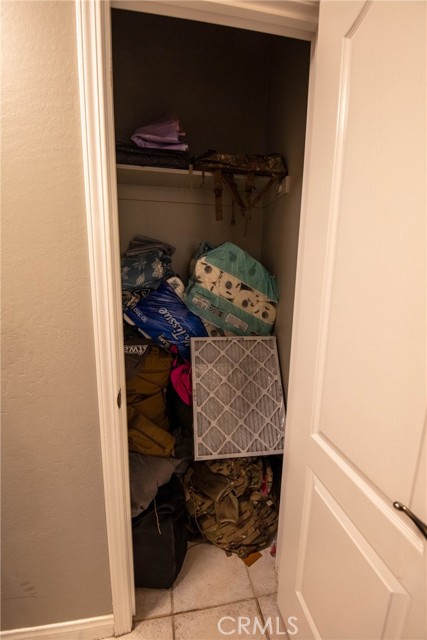 803 Mountain Park Drive, Bakersfield CA: https://media.crmls.org/medias/3e243247-d8bb-4df0-b21b-5aa40d9d960f.jpg