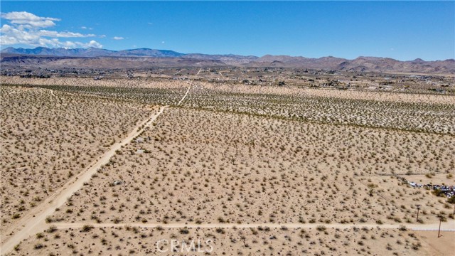 Detail Gallery Image 16 of 21 For 888 Lucky Ln, Landers,  CA 92285 - – Beds | – Baths