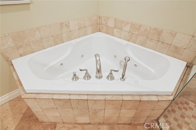 Detail Gallery Image 26 of 40 For 22841 Mariano St, Woodland Hills,  CA 91367 - 3 Beds | 3 Baths