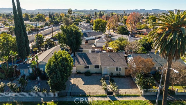 Detail Gallery Image 2 of 32 For 20644 Sherman Way, Winnetka,  CA 91306 - 3 Beds | 2 Baths
