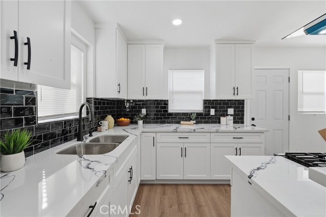 Detail Gallery Image 4 of 25 For 6327 California Ave, Long Beach,  CA 90805 - 3 Beds | 1/1 Baths