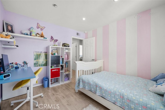 22835 Styles Street, Woodland Hills CA: https://media.crmls.org/medias/3e26dc18-3e8f-4c5d-9f7a-4110eee967b0.jpg