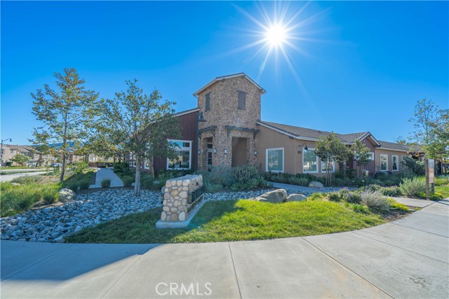 Detail Gallery Image 36 of 44 For 2111 Seville, Santa Paula,  CA 93060 - 4 Beds | 2/1 Baths