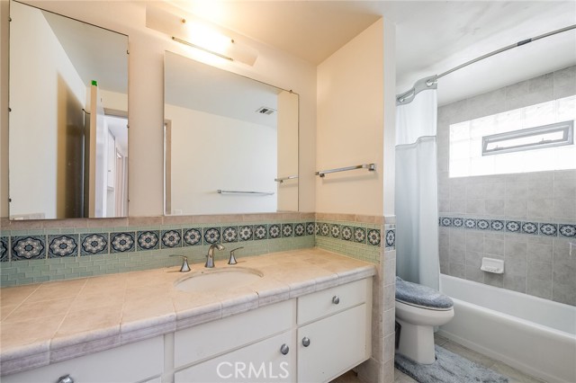 Detail Gallery Image 39 of 50 For 24308 Shrewsbury, West Hills,  CA 91307 - 4 Beds | 3 Baths