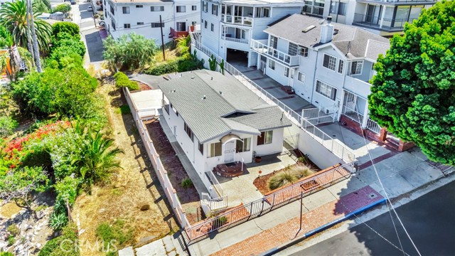 661 W 26th Street, San Pedro CA: https://media.crmls.org/medias/3e275730-ebda-4a1f-938b-7e34ff5d3bf6.jpg