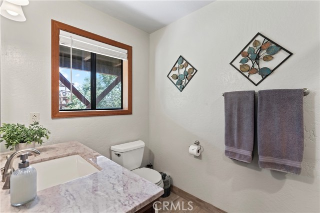 Detail Gallery Image 35 of 46 For 27363 Matterhorn Dr, Lake Arrowhead,  CA 92352 - 5 Beds | 3/1 Baths