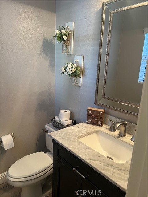 Detail Gallery Image 6 of 33 For 23014 Cheyenne Dr #151,  Valencia,  CA 91354 - 2 Beds | 2/1 Baths