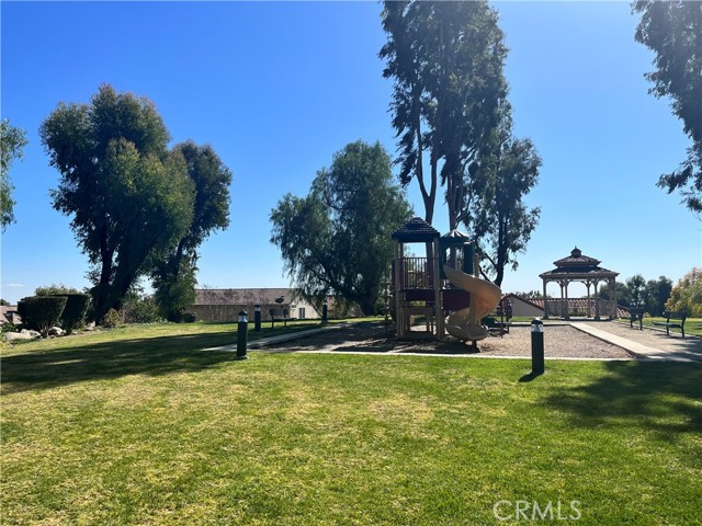 Detail Gallery Image 40 of 44 For 1299 Dogwood, Upland,  CA 91784 - 4 Beds | 2 Baths