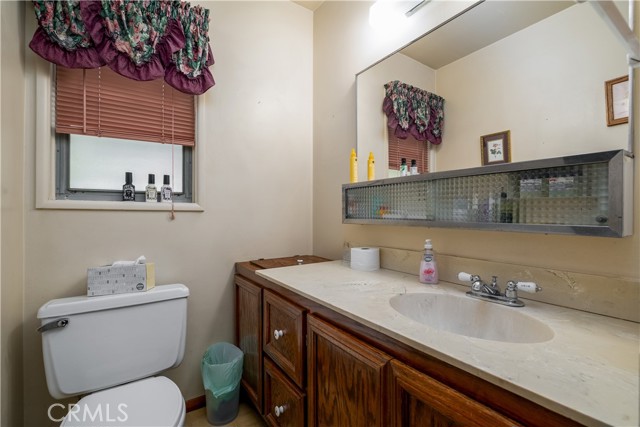 Detail Gallery Image 17 of 30 For 1313 S Petal Pl, Anaheim,  CA 92805 - 4 Beds | 2 Baths