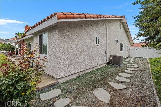 4077 Rousseau Lane, Palos Verdes Peninsula, California 90274, 3 Bedrooms Bedrooms, ,2 BathroomsBathrooms,Residential,For Sale,Rousseau,SB25236323