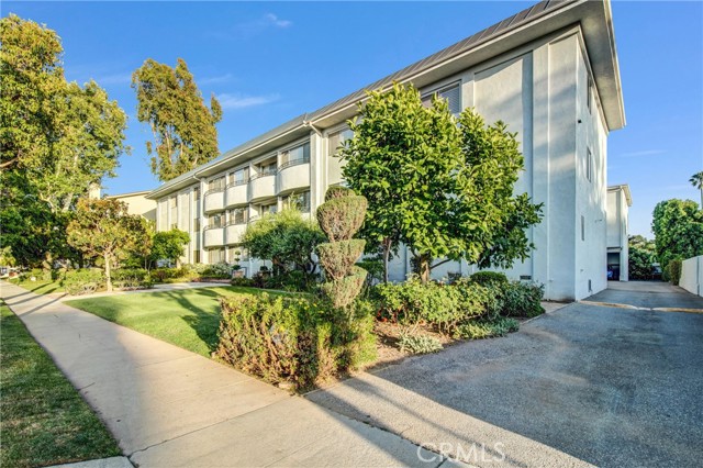 Image 1 for 972 E California  #304