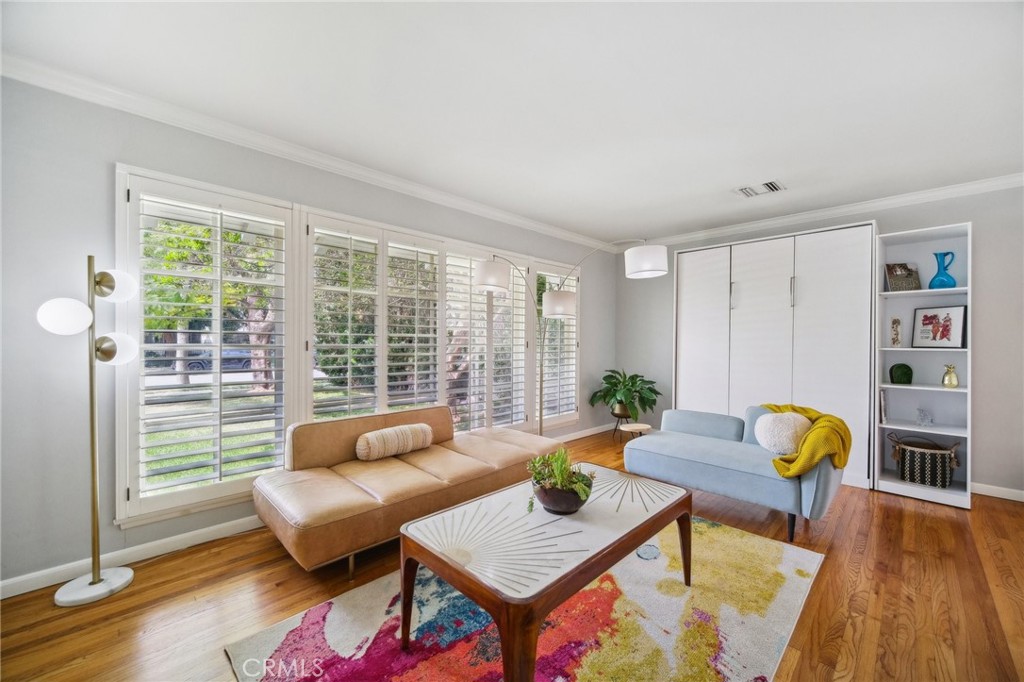4734 Buffalo AvenueSherman Oaks img 2