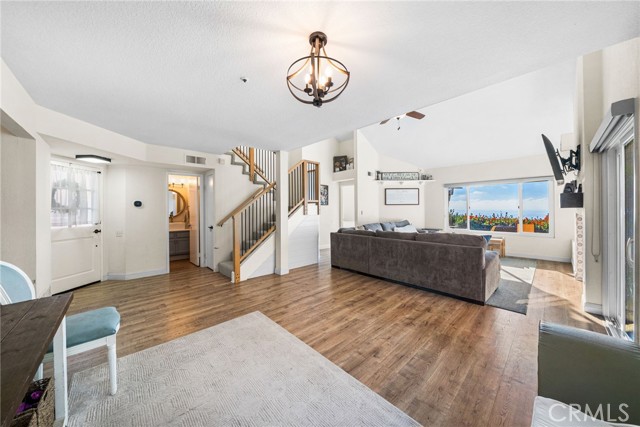 Detail Gallery Image 5 of 38 For 19 Calle Sol #49,  San Clemente,  CA 92672 - 3 Beds | 2/1 Baths