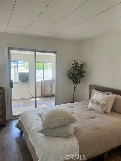 260 N Lyon ave, Hemet CA: https://media.crmls.org/medias/3e2a6da1-2b68-404c-b2c1-871150e68ca8.jpg