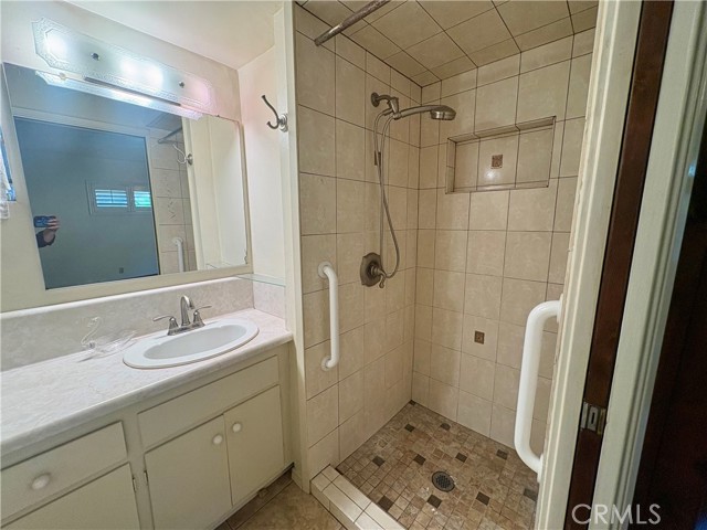 8821 Shenandoah photo 17