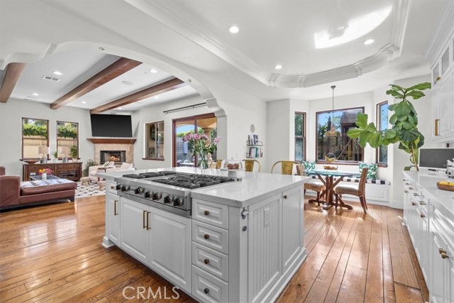 2807 Elm Avenue, Manhattan Beach, California 90266, 5 Bedrooms Bedrooms, ,4 BathroomsBathrooms,Residential,Sold,Elm,SB22102726