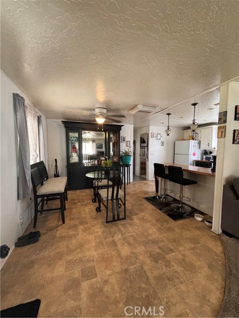 Detail Gallery Image 9 of 15 For 15940 Stoddard Wells Rd #65,  Victorville,  CA 92395 - 2 Beds | 2 Baths
