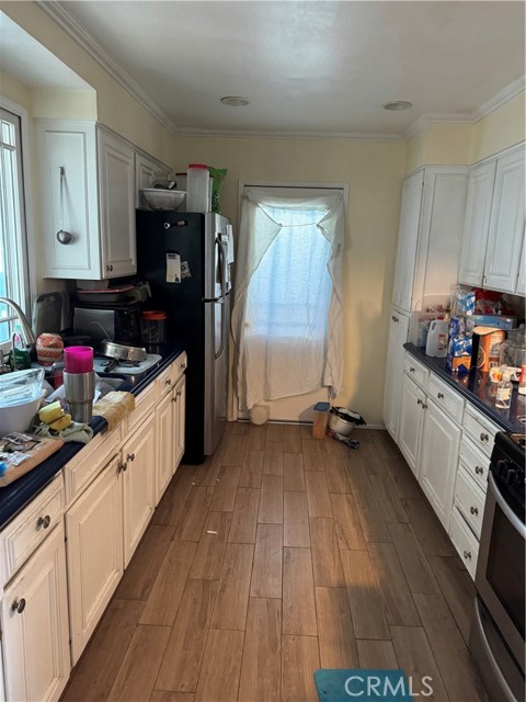 Detail Gallery Image 4 of 12 For 3631 La Costa, Oxnard,  CA 93033 - 4 Beds | 2 Baths