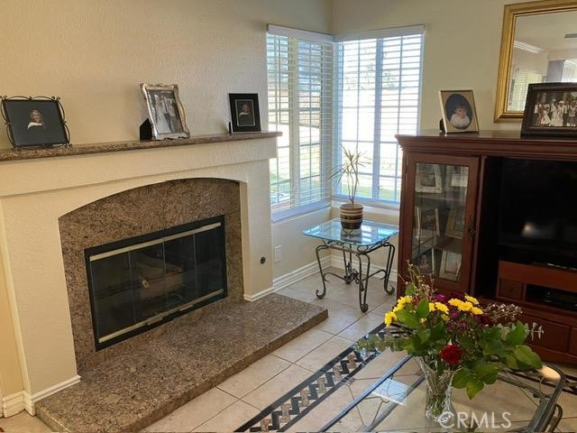 335 Elmridge Court, Riverside, California 92506, 5 Bedrooms Bedrooms, ,1 BathroomBathrooms,Single Family Residence,For Sale,Elmridge,DW24080100