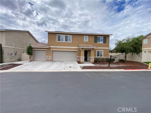 10299 Kite Court, Moreno Valley CA: https://media.crmls.org/medias/3e2f4adf-395b-425b-a33b-e8e21c725655.jpg