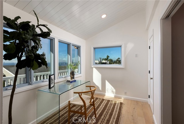 31927 Hayes Place, Laguna Beach CA: https://media.crmls.org/medias/3e2f7daa-d97e-4c01-92a4-416a5ad6c72e.jpg