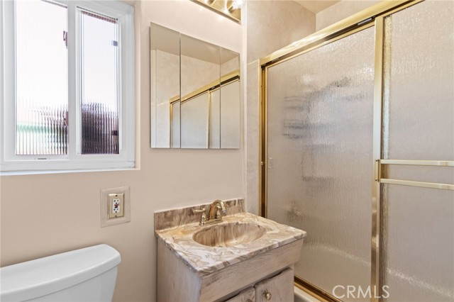 Detail Gallery Image 12 of 17 For 9514 Bradhurst, Pico Rivera,  CA 90660 - 3 Beds | 1 Baths