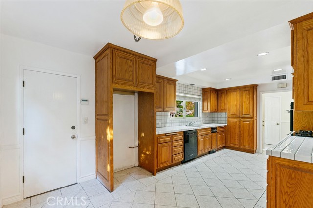 Detail Gallery Image 20 of 52 For 22046 Parthenia St, West Hills,  CA 91304 - 3 Beds | 2 Baths