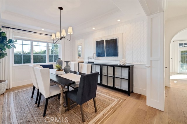 Detail Gallery Image 9 of 70 For 1450 6th St, Manhattan Beach,  CA 90266 - 6 Beds | 5/1 Baths