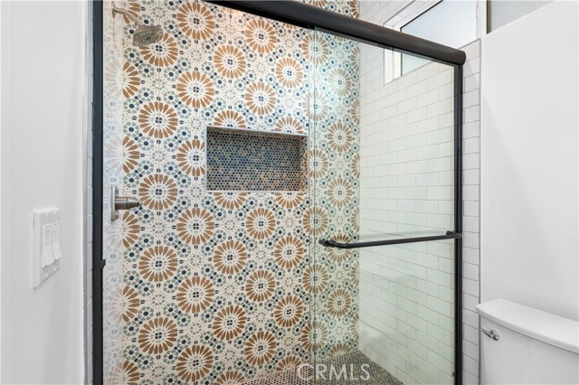 Detail Gallery Image 28 of 32 For 10857 Morrison #1/2,  North Hollywood,  CA 91601 - 4 Beds | 3 Baths