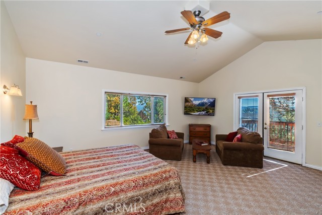 Detail Gallery Image 18 of 45 For 26589 Amador, Lake Arrowhead,  CA 92352 - 4 Beds | 3 Baths